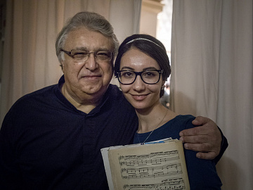 К 70-летию со дня рождения. Пианист, композитор, общественный деятель Фархад Бадалбейли
