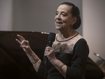 К 70-летию со дня рождения. Пианист, композитор, общественный деятель Фархад Бадалбейли